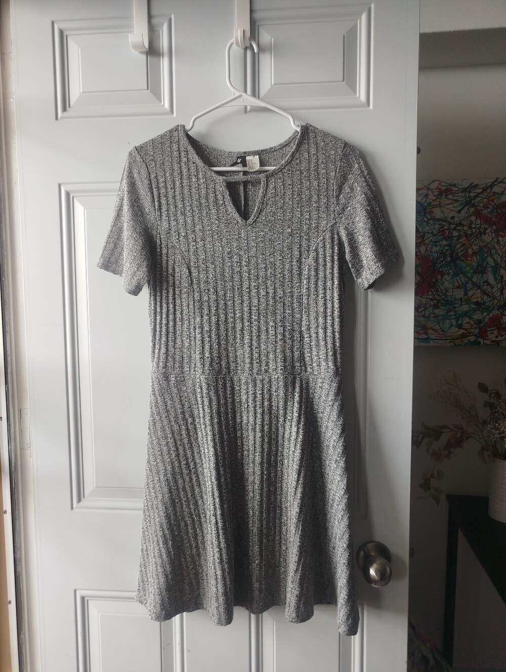 Divided Silver Ribbed Short-Sleeve Knit Dress